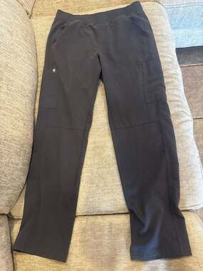 FIGS Axim Cargo Scrub Pants Men's Size Large Dark Harbor